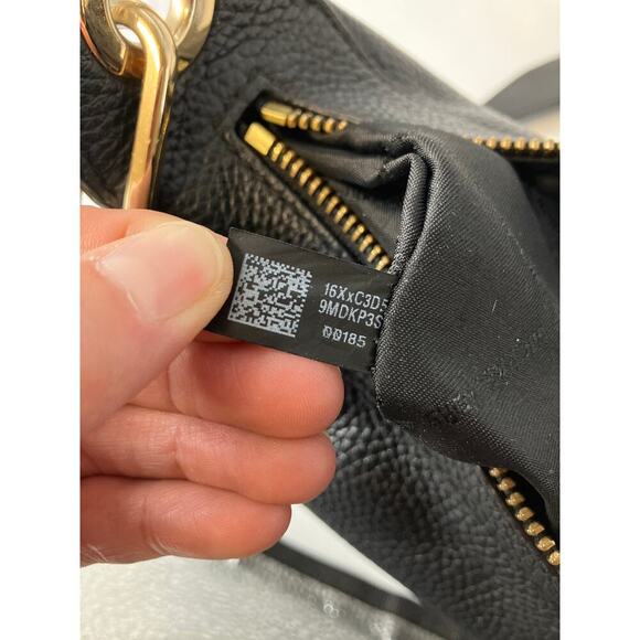 MICHAEL KORS, MEDIUM SIZE BLACK PEBBLED LEATHER CROSSBODY BAG - Picture 14 of 15